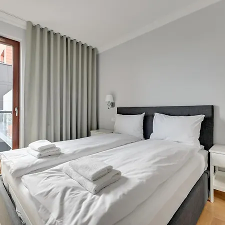 Staywin Riverfront Lofts דירה