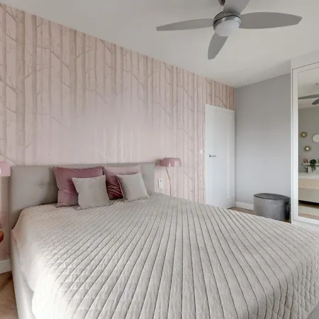 Staywin Riverfront Lofts דירה *