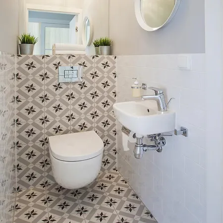 Staywin Riverfront Lofts דירה