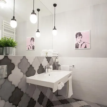 Staywin Riverfront Lofts