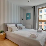Staywin Riverfront Lofts Apartmán