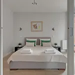 Staywin Riverfront Lofts *