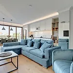 Staywin Riverfront Lofts Apartmán *