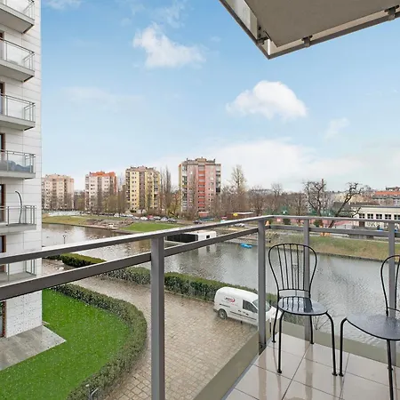 Staywin Riverfront Lofts Apartment